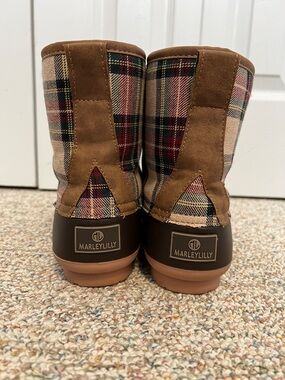 Marleylilly Women's Brown Plaid Lace-Up Boots